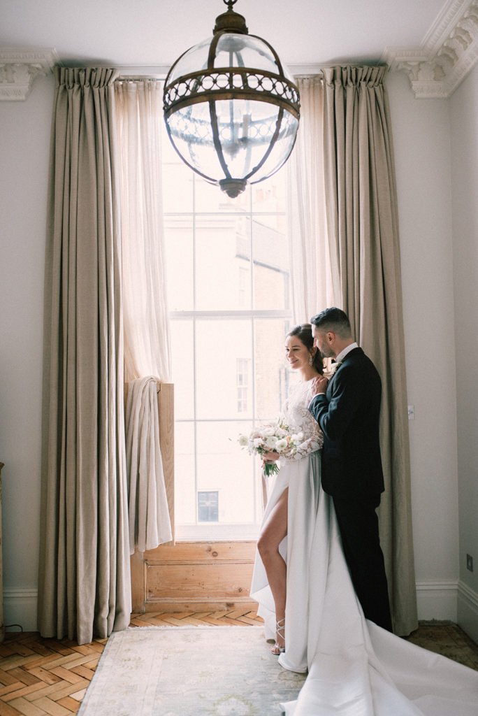 Chic and Sophisticated Elopement in London